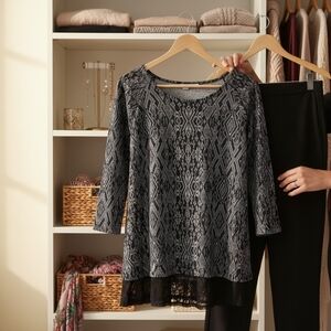 French Laundry Geometric Lace-Trim Tunic – Size S